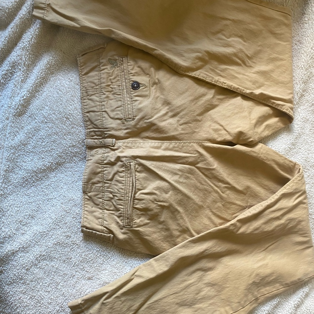 American Eagle Men’s Khakis 30/34